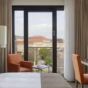4* Hotell Intercityhotel