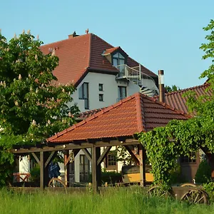 3* Hotell 3 Linden